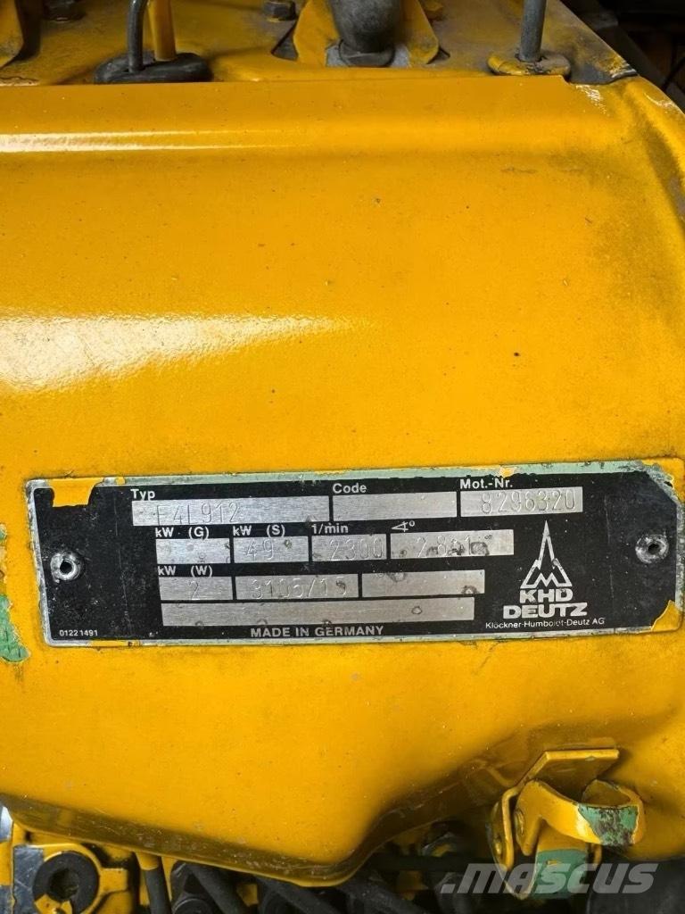 Atlas AR 72 Carregadeiras de rodas