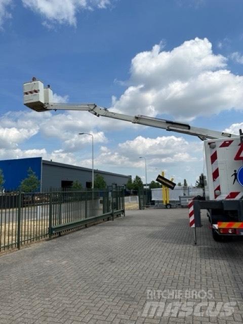 Custers T265-18 Plataformas aéreas montadas em camião