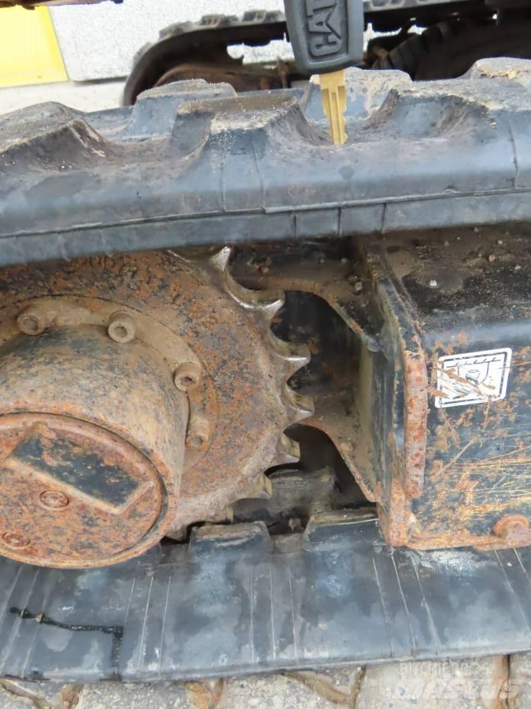 CAT 301.7 D Miniescavadeiras