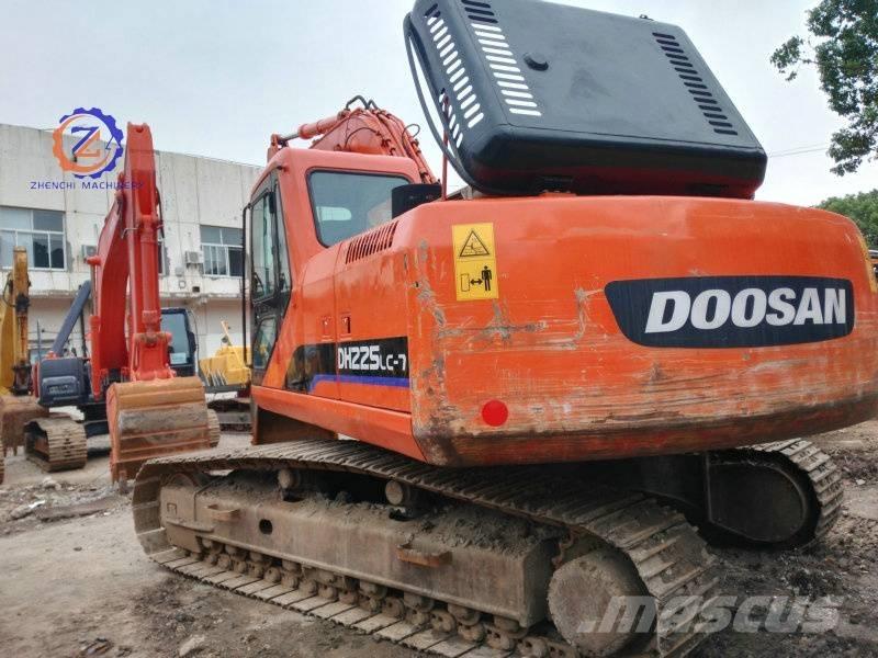 Doosan DH 225 LC-7 Escavadeiras de esteiras