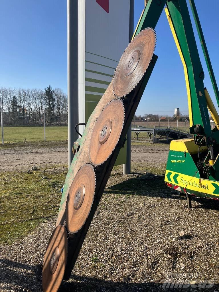 Spearhead Twiga 6000 Corta-Relvas Riders