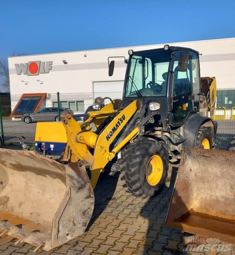 Komatsu WA80M-7 Carregadeiras de rodas
