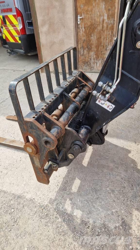Manitou MT 1440 Manipulador telescópico