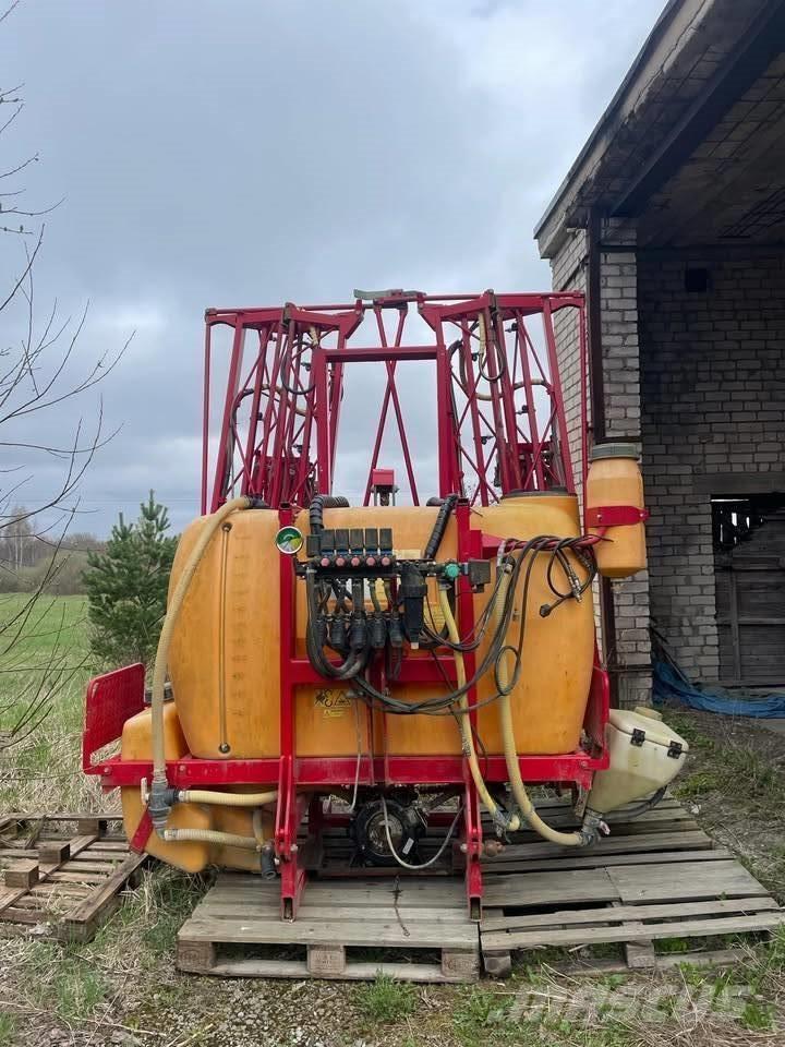 Junkkari 1300/4 Pulverizadores montados