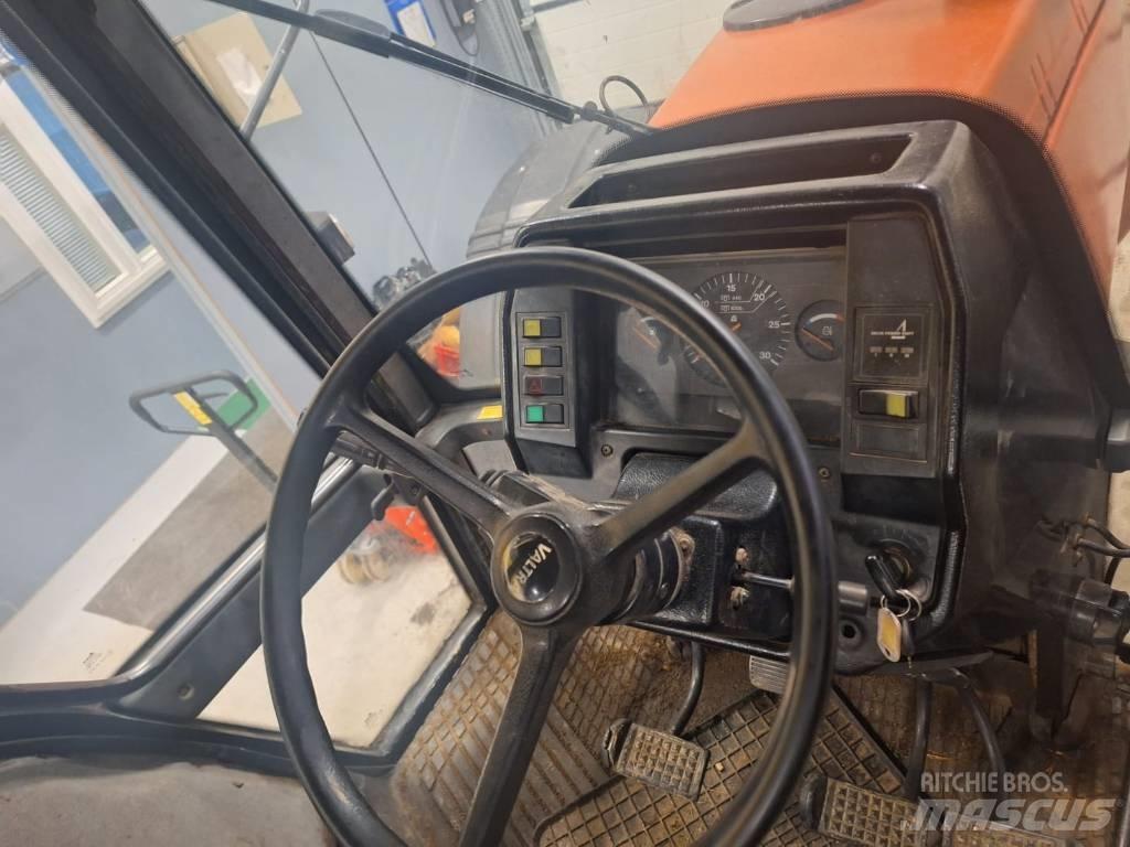Valtra Valmet 8100E Tratores Agrícolas usados