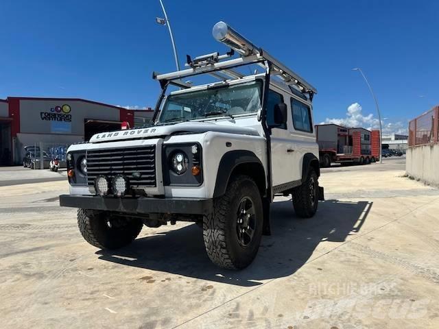 Land Rover Defender Automóvel