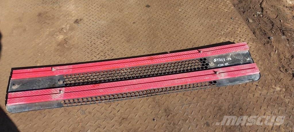 Scania 94 D.   1366189 Radiadores camiões e carrinhas