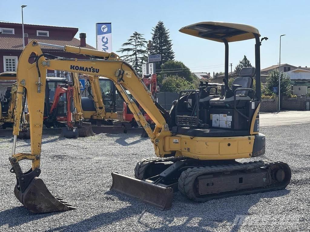 Komatsu PC26MR-3 Miniescavadeiras