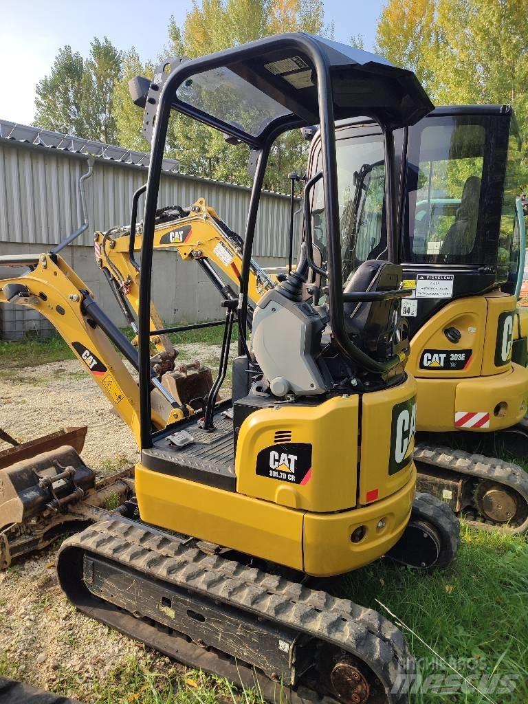 CAT 301.7 Miniescavadeiras