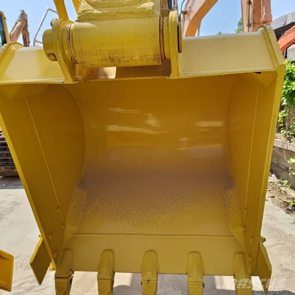 Komatsu PC 220-7 Escavadeiras de esteiras