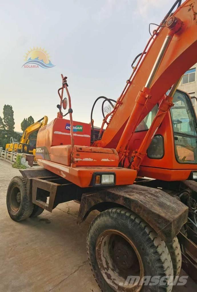 Doosan DH 150 W-7 Escavadoras de rodas