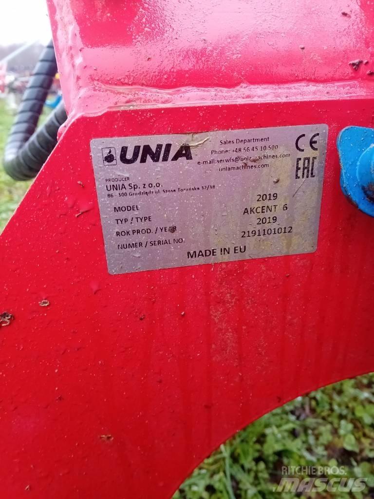 Unia AKCENT 6 Grades