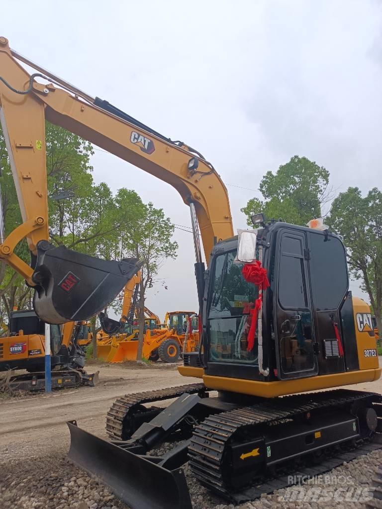 CAT 307 Miniescavadeiras