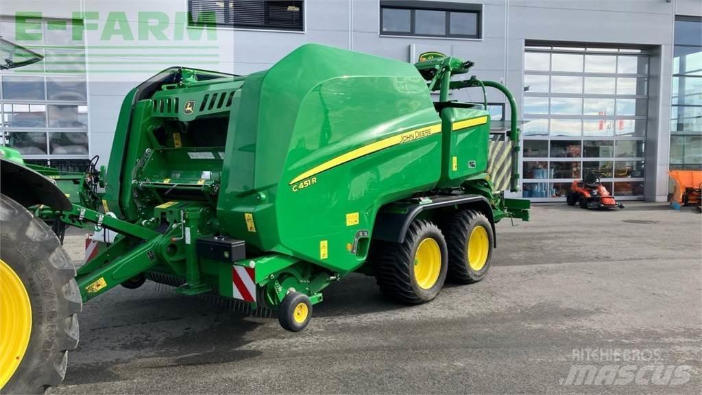 John Deere C451R Enfardadeira de fardos quadrados