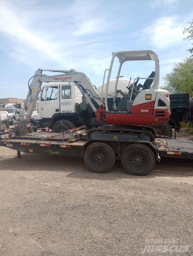 Takeuchi TB230RA Acessórios e peças de equipamento de perfuração