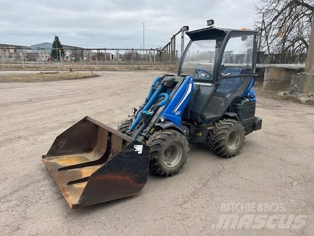 Multione 8.4 S Minicarregadeiras