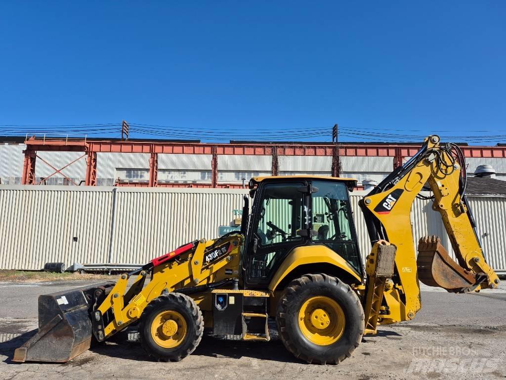 CAT 430 F Retroescavadeiras