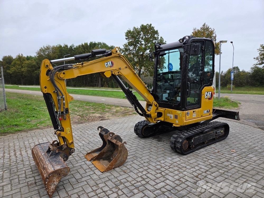 CAT 302.7CR Miniescavadeiras