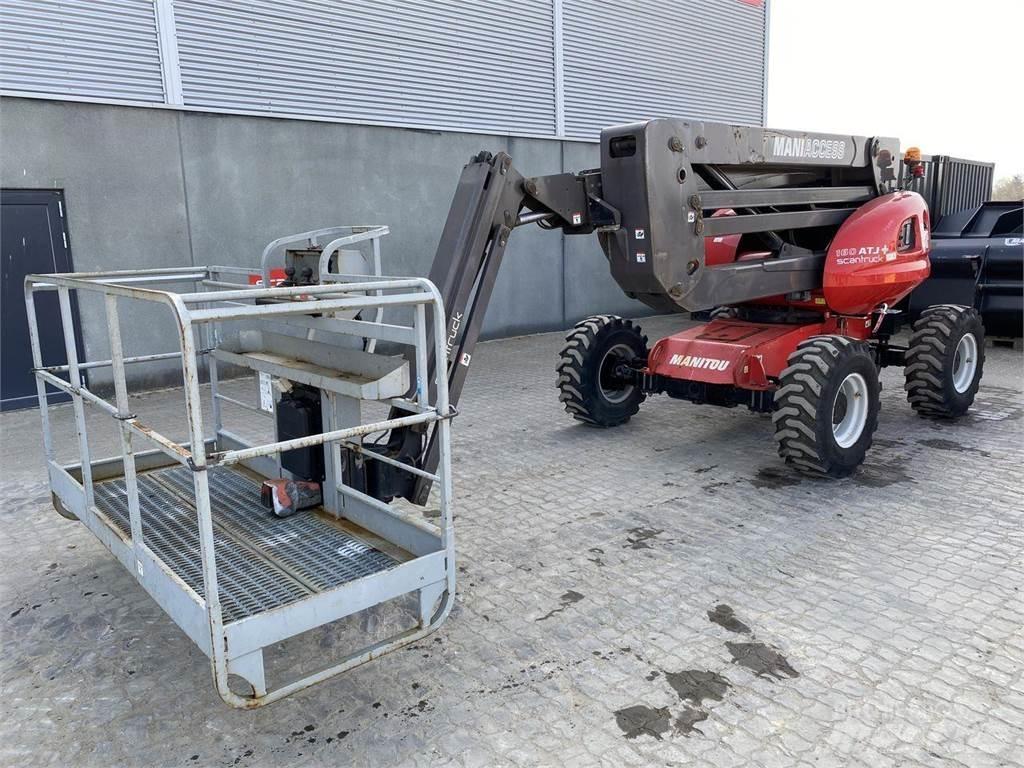 Manitou 160ATJ+ RC Elevadores braços articulados