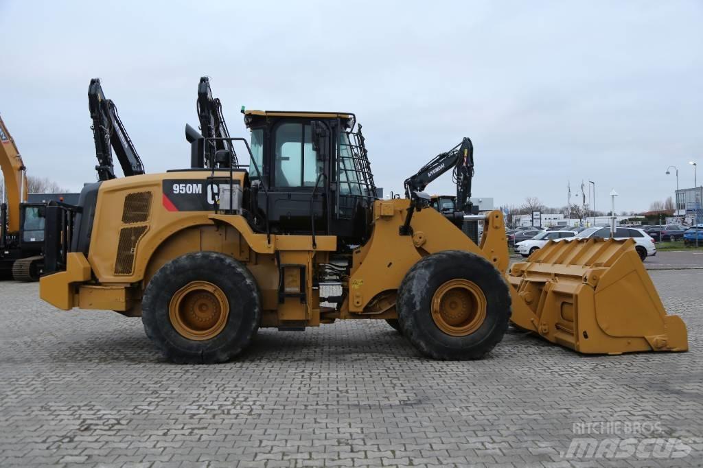 CAT 950M Carregadeiras de rodas