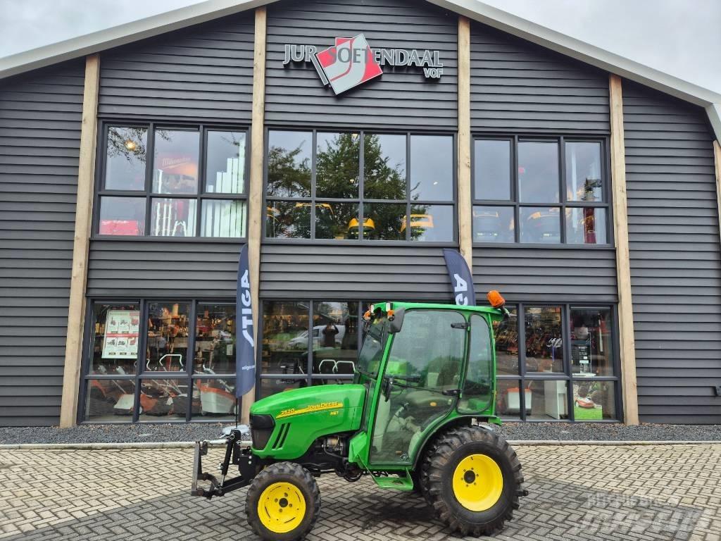 John Deere 2520 Tractores compactos