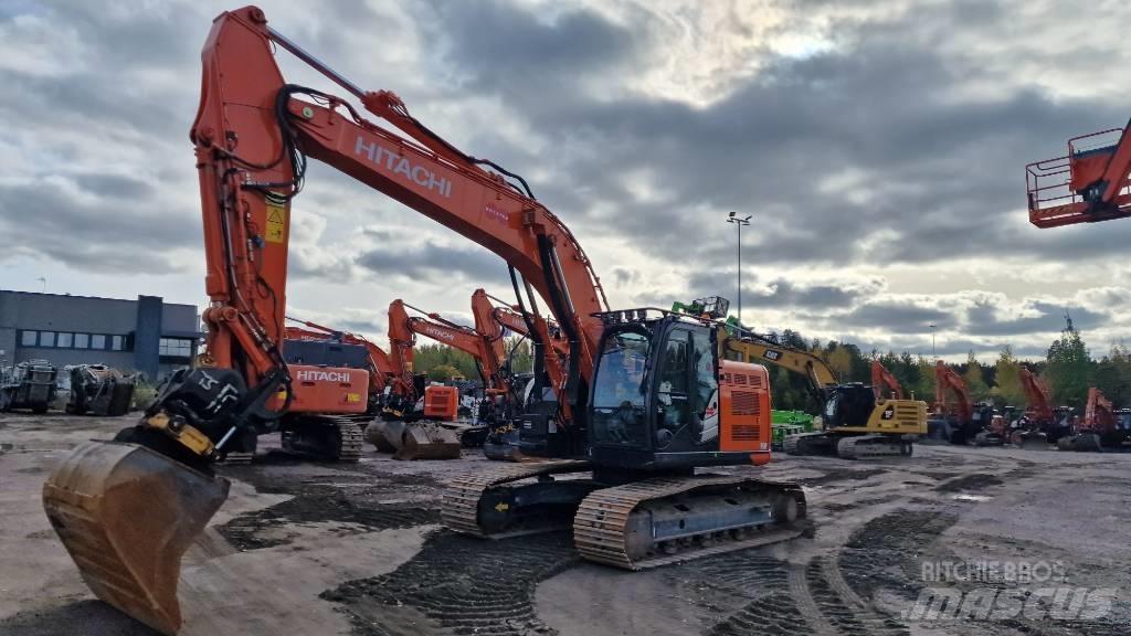 Hitachi ZX225USRLC-6 Escavadeiras de esteiras
