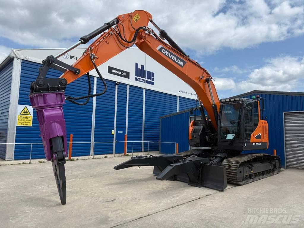 Develon DX 235 LCR-7 Escavadeiras de esteiras