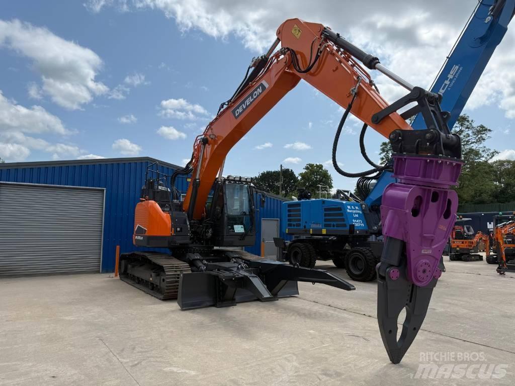 Develon DX 235 LCR-7 Escavadeiras de esteiras