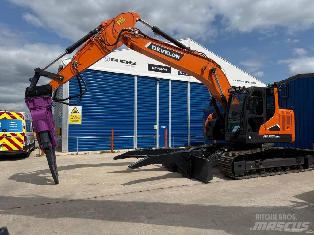 Develon DX 235 LCR-7 Escavadeiras de esteiras