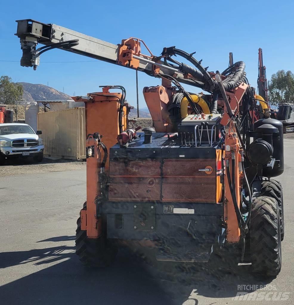 Sandvik DC 300 Perfuradoras de superfície