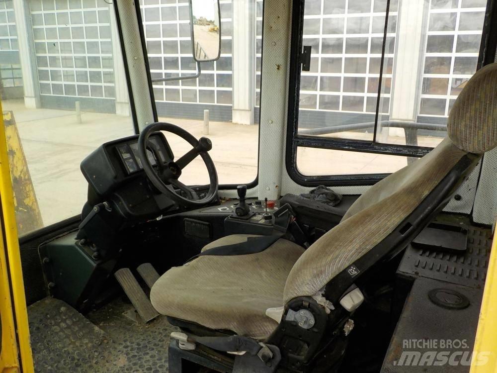 Bomag BC 671 RB Compactadoras de lixo