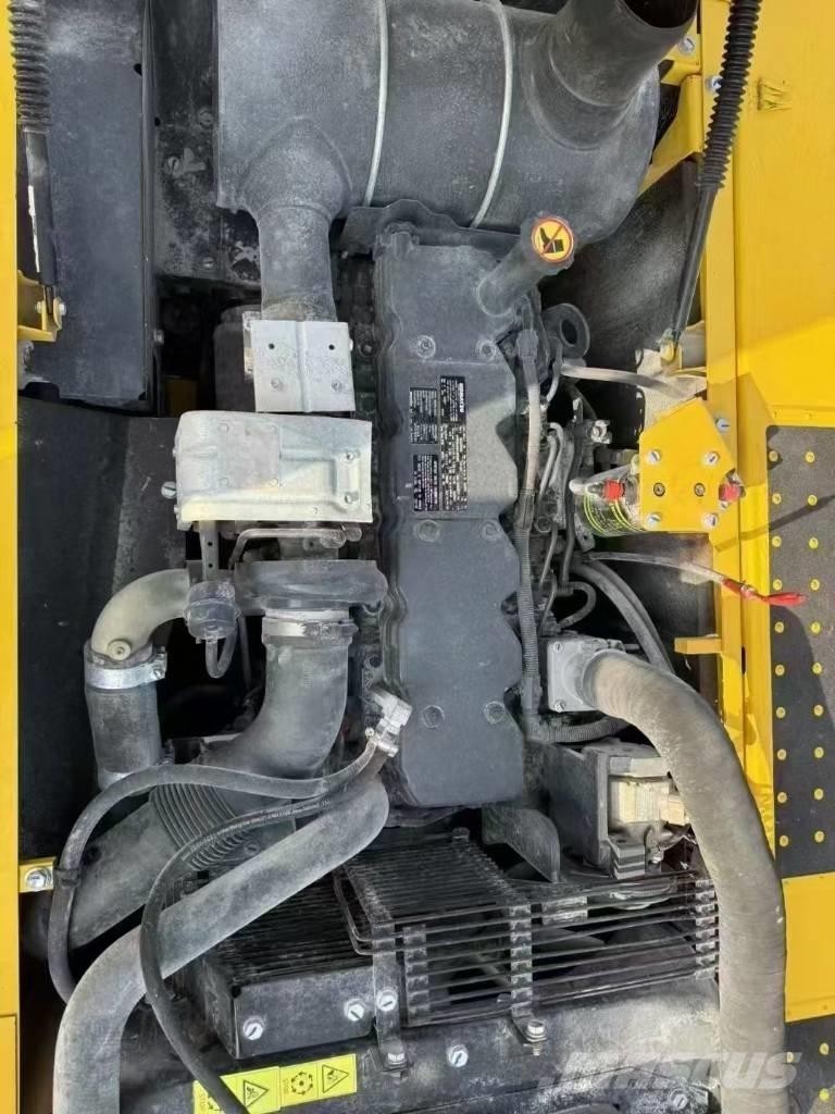 Komatsu PC 220 Escavadeiras de esteiras
