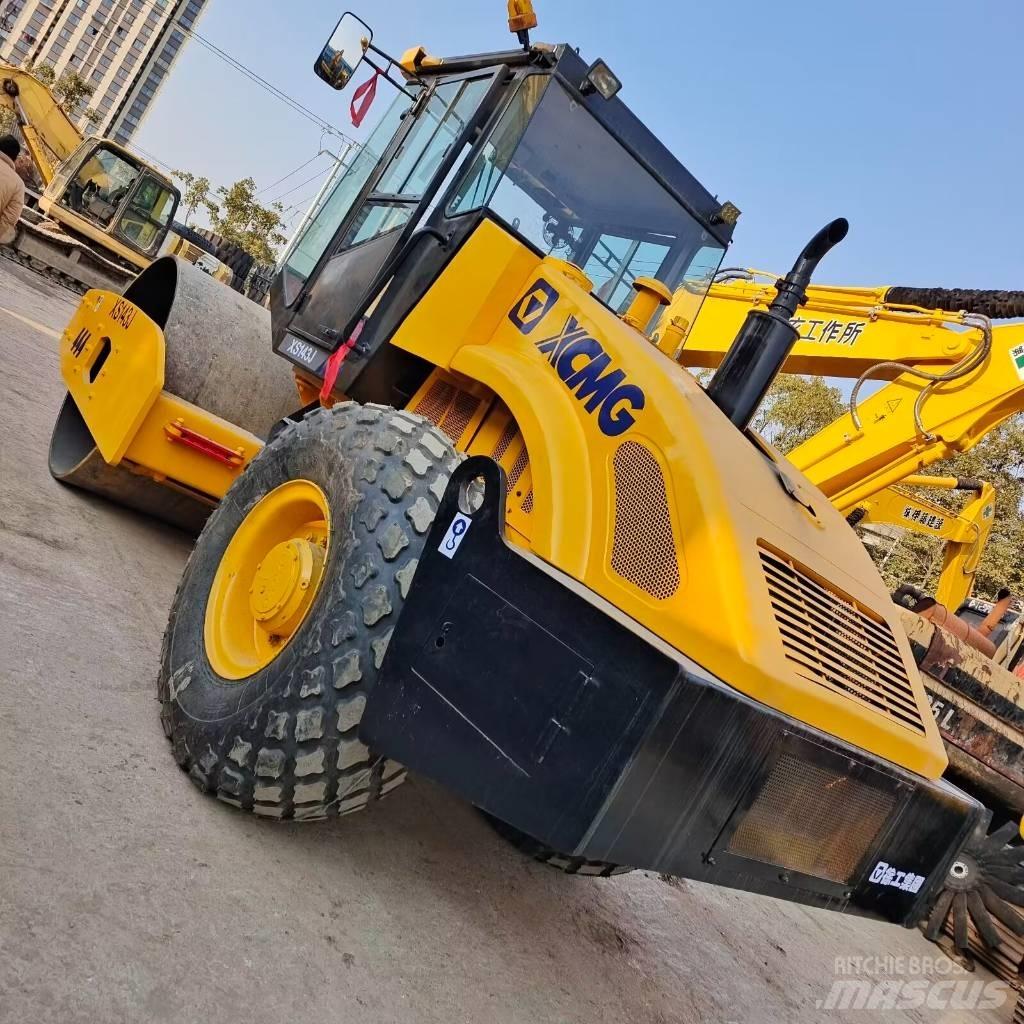 XCMG XS 142 J Cilindros Compactadores monocilíndricos