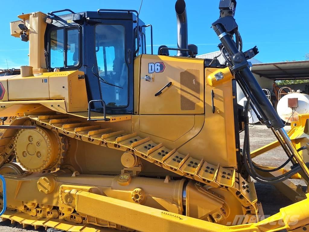 CAT D 6 T Dozers - Tratores rastos