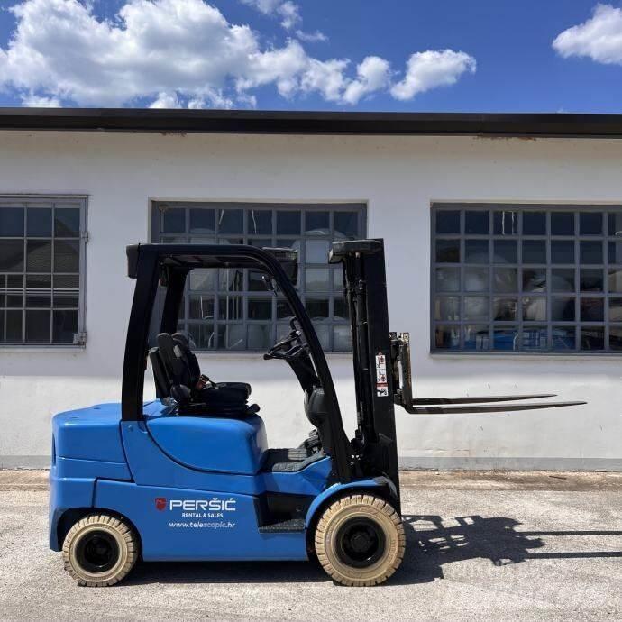 Yale GDP25LX Empilhadores Diesel