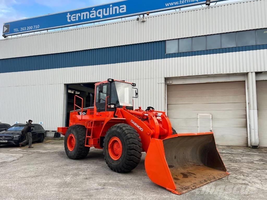 Daewoo Mega 300 III Carregadeiras de rodas