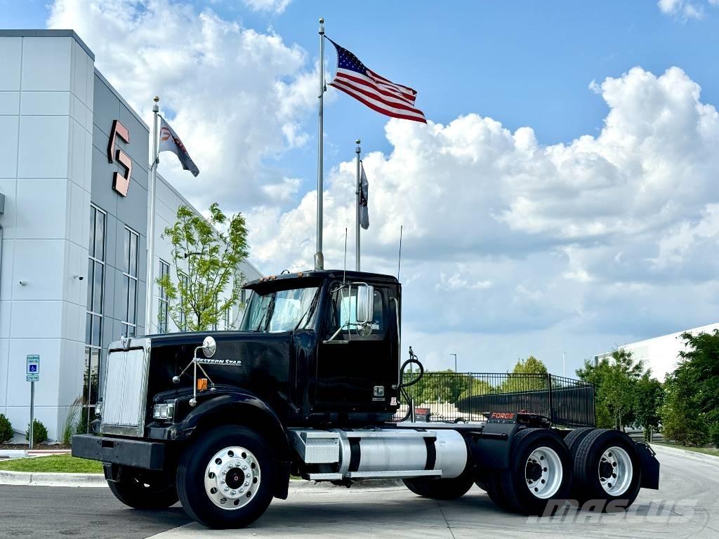 Western Star 4900 Cavalos Mecânicos