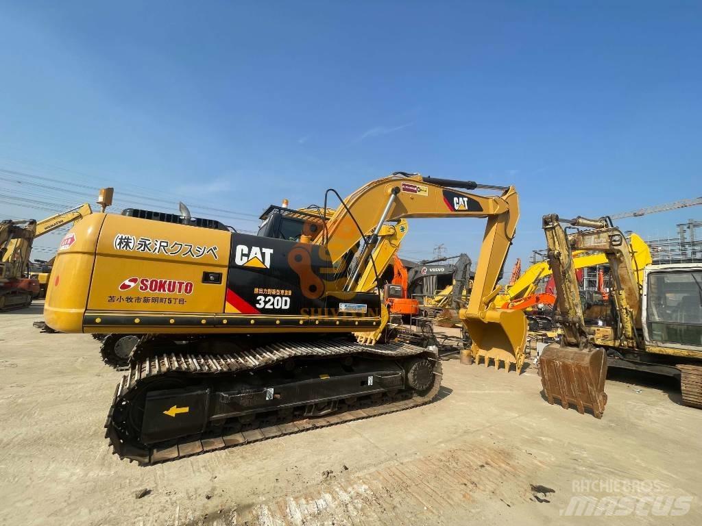 CAT 326 D2 Escavadeiras de esteiras