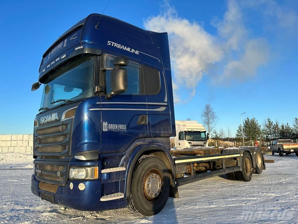 Scania R 560 Camiões de chassis e cabine