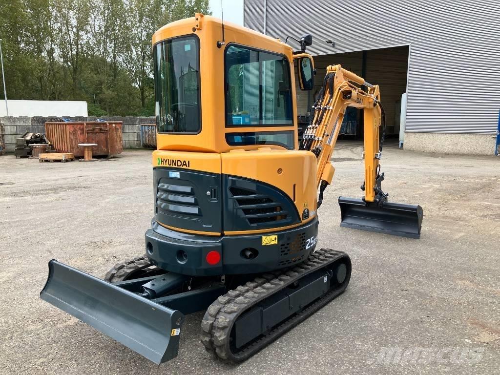 Hyundai R25Z-9AK Miniescavadeiras