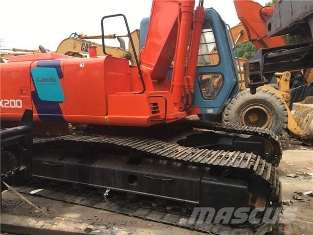 Hitachi EX 200 Escavadeiras de esteiras