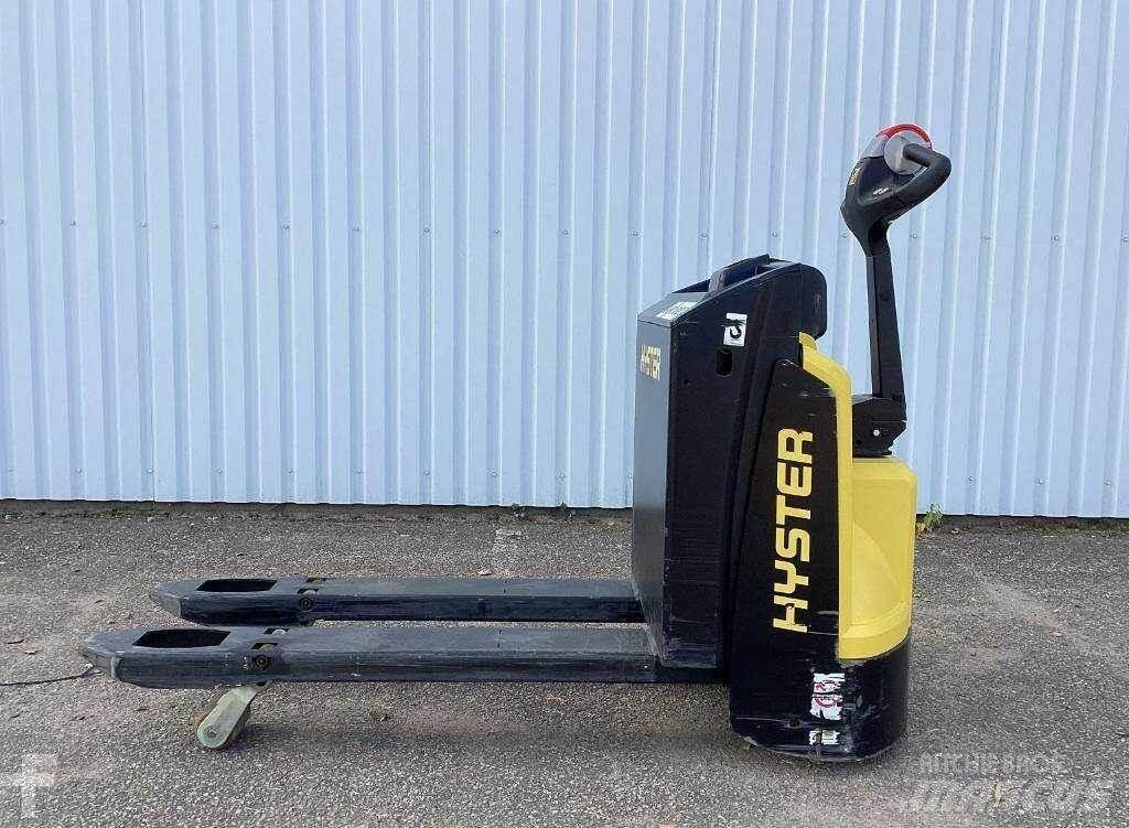 Hyster P2.0 Empilhador para operador externo