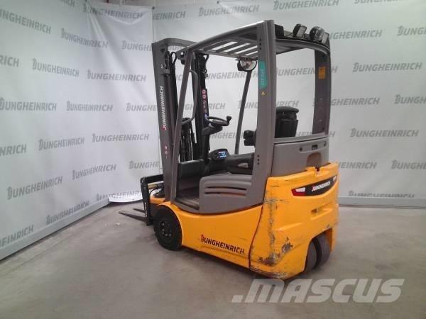 Jungheinrich EFG 215 Empilhadores eléctricos