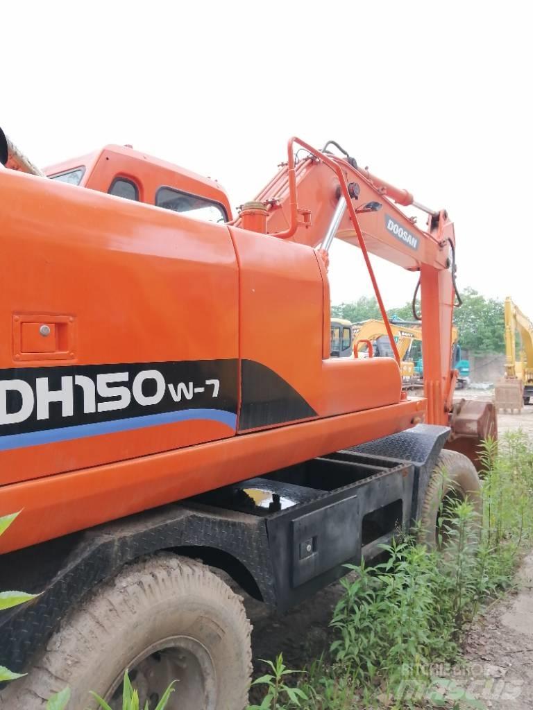Doosan DH 150 W-7 Escavadeiras de esteiras