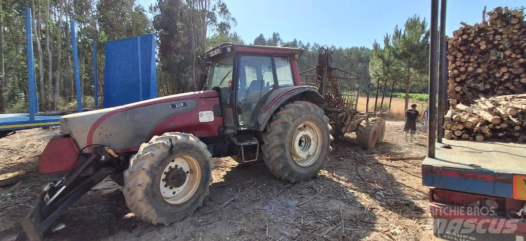 Valtra T 161 Tractores florestais