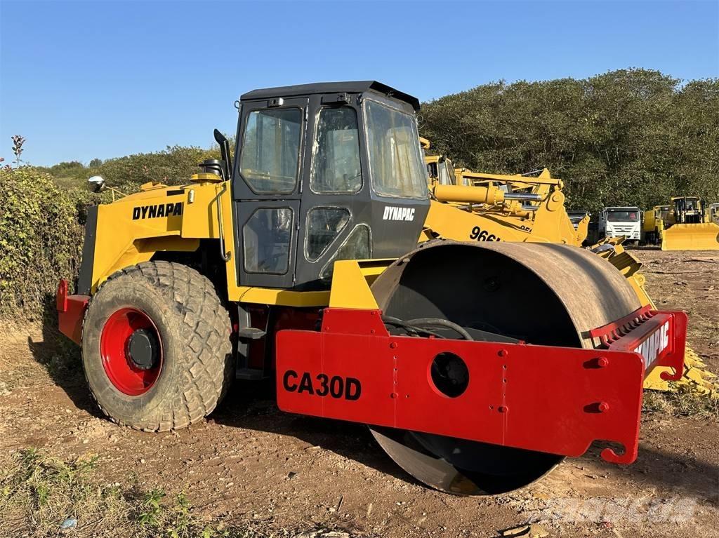 Dynapac CA 30 D Cilindros Compactadores monocilíndricos