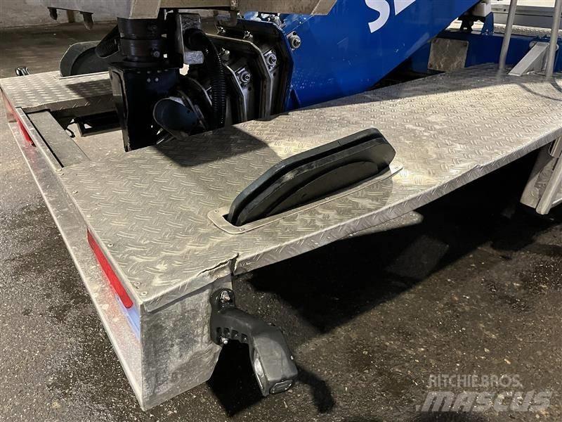 Palfinger P 260 B Plataformas aéreas montadas em camião