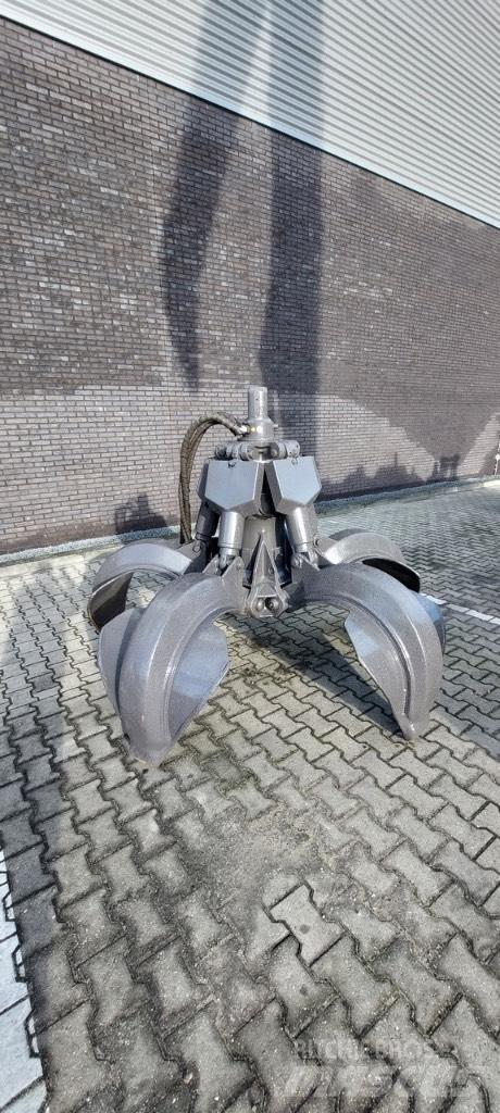 Fuchs 600L Grijper Garras