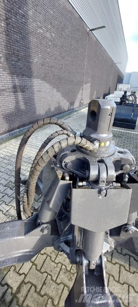 Fuchs 600L Grijper Garras