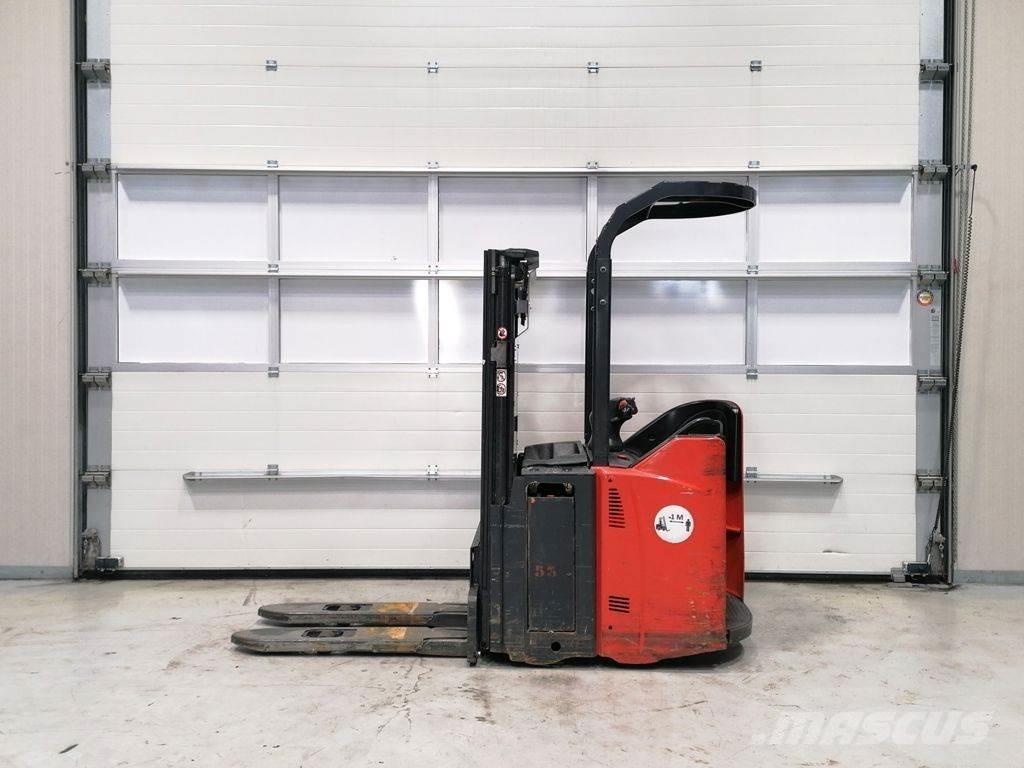 Linde L12SP Empilhador para operador externo